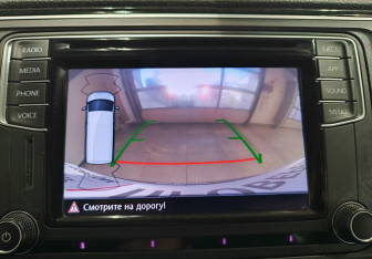 Подержанный автомобиль Volkswagen Multivan 2019 года (17 фото)