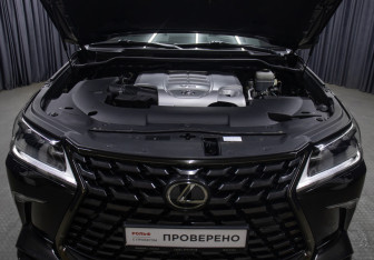Подержанный автомобиль Lexus LX 2020 года (9 фото)