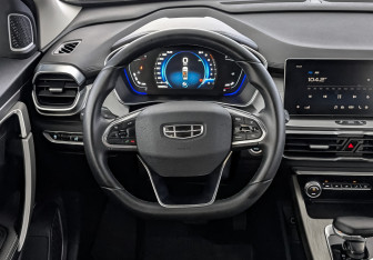 Подержанный автомобиль Geely Coolray 2023 года (22 фото)
