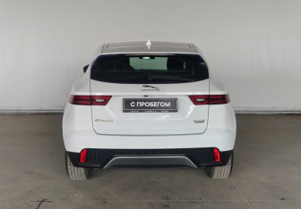 Подержанный автомобиль Jaguar E-Pace 2019 года (5 фото)
