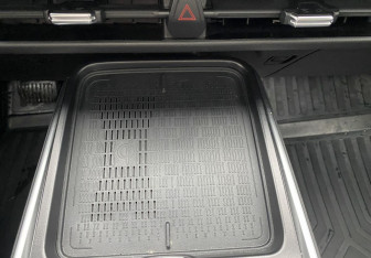 Подержанный автомобиль Haval H3 2024 года (18 фото)