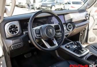 Подержанный автомобиль Tank 300 2023 года (18 фото)