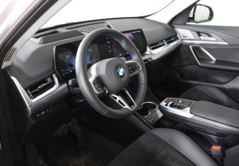Новый BMW X1 2025 (12 фото)