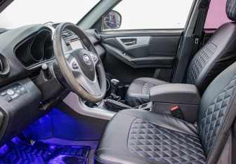 Подержанный автомобиль Lifan X60 2013 года (10 фото)