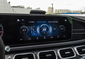 Подержанный автомобиль Mercedes-Benz GLE AMG 2023 года (28 фото)