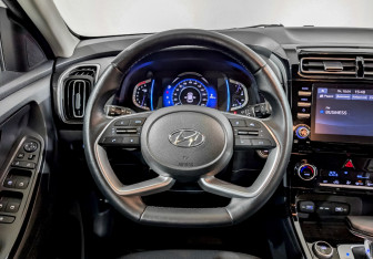Подержанный автомобиль Hyundai Creta 2021 года (22 фото)