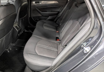 Подержанный автомобиль Hyundai Sonata 2018 года (18 фото)