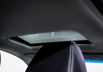 Подержанный автомобиль Chevrolet Captiva 2022 года (17 фото)