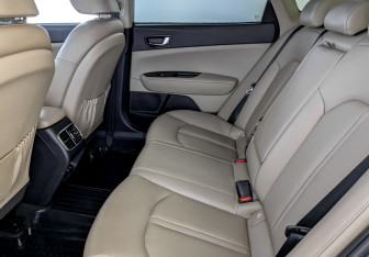 Подержанный автомобиль Kia Optima Sedan 2017 года (12 фото)