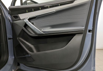 Подержанный автомобиль Geely Atlas 2024 года (19 фото)