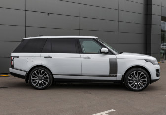 Подержанный автомобиль Land Rover Range Rover 2018 года (4 фото)