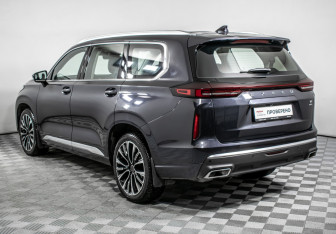 Подержанный автомобиль Exeed VX 2022 года (8 фото)