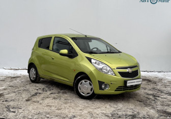 Подержанный автомобиль Chevrolet Spark 2011 года (3 фото)