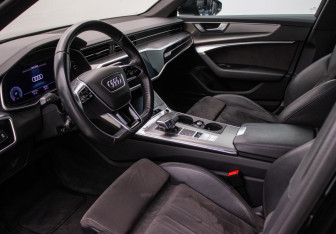 Подержанный автомобиль Audi A6 Sedan 2018 года (10 фото)