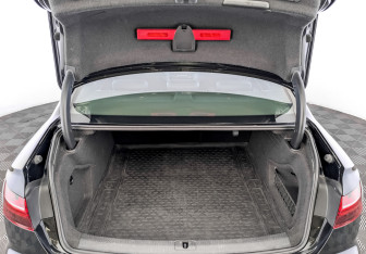 Подержанный автомобиль Audi A4 Sedan 2021 года (10 фото)