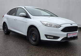 Подержанный автомобиль Ford Focus Sedan 2017 года (3 фото)