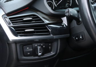 Подержанный автомобиль BMW X5 2013 года (19 фото)