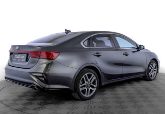 Подержанный автомобиль Kia Cerato Sedan 2018 года (5 фото)