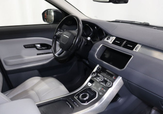 Подержанный автомобиль Land Rover Range Rover Evoque 2018 года (10 фото)