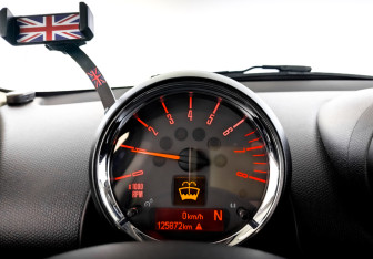 Подержанный автомобиль MINI Countryman 2015 года (13 фото)