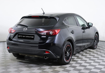 Подержанный автомобиль Mazda 3 Hatchback 2013 года (3 фото)