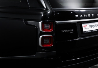 Подержанный автомобиль Land Rover Range Rover 2020 года (16 фото)