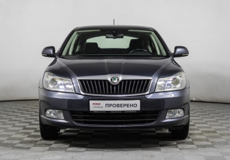 Подержанный автомобиль Skoda Octavia Liftback 2012 года (2 фото)