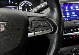 Подержанный автомобиль Cadillac XT4 2020 года (28 фото)
