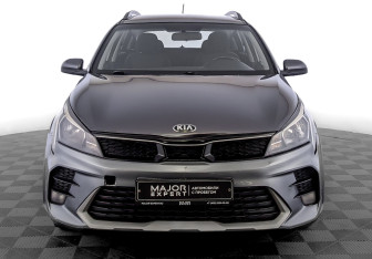 Подержанный автомобиль Kia Rio Hatchback 2021 года (2 фото)