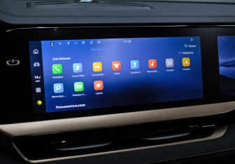 Подержанный автомобиль Geely Monjaro 2023 года (26 фото)