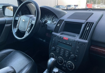 Подержанный автомобиль Land Rover Freelander 2008 года (9 фото)