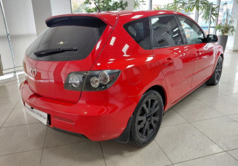 Подержанный автомобиль Mazda 3 Hatchback 2007 года (5 фото)