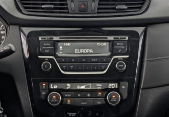 Подержанный автомобиль Nissan Qashqai 2022 года (17 фото)