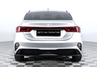 Подержанный автомобиль Kia Cerato Sedan 2021 года (6 фото)