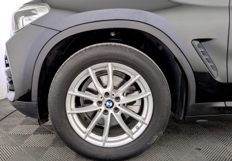 Подержанный автомобиль BMW X3 2021 года (18 фото)