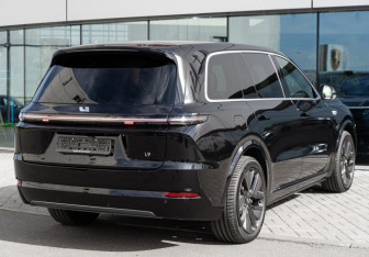 Новый LiXiang L9 2024 (5 фото)