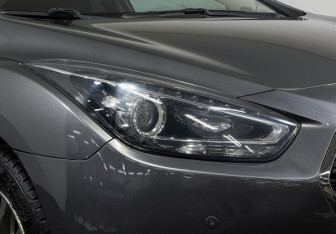 Подержанный автомобиль Hyundai i40 Sedan 2016 года (14 фото)