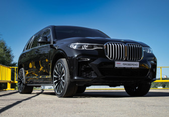 Подержанный автомобиль BMW X7 2019 года (3 фото)