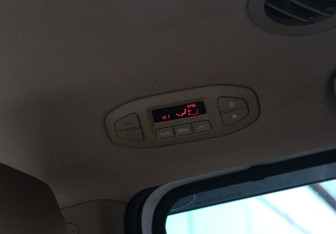 Подержанный автомобиль Kia Carnival 2018 года (15 фото)