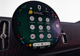 Подержанный автомобиль MINI Countryman 2024 года (18 фото)