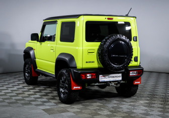 Подержанный автомобиль Suzuki Jimny 2020 года (7 фото)
