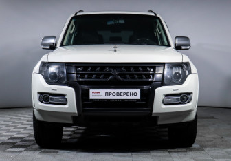 Подержанный автомобиль Mitsubishi Pajero 2019 года (2 фото)