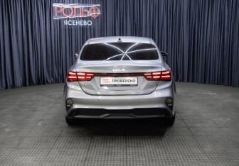 Подержанный автомобиль Kia K3 Sedan 2021 года (6 фото)