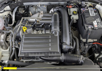 Подержанный автомобиль Skoda Octavia Liftback 2019 года (9 фото)