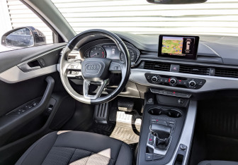 Подержанный автомобиль Audi A4 Wagon 2018 года (11 фото)