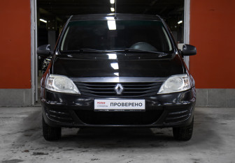 Подержанный автомобиль Renault Logan Sedan 2011 года (2 фото)