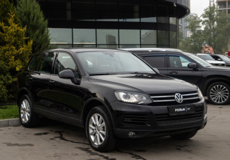 Подержанный автомобиль Volkswagen Touareg 2010 года (2 фото)