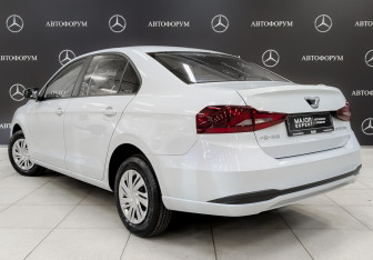 Новый Jetta VA3 2023 (7 фото)