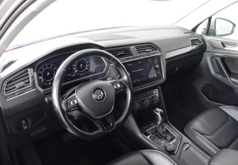 Подержанный автомобиль Volkswagen Tiguan 2018 года (7 фото)