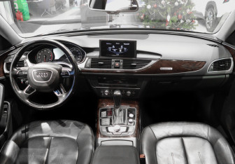 Подержанный автомобиль Audi A6 Sedan 2015 года (9 фото)